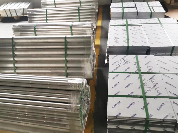 切換鋁板鉆孔時(shí)會(huì)出現(xiàn)哪些問(wèn)題？